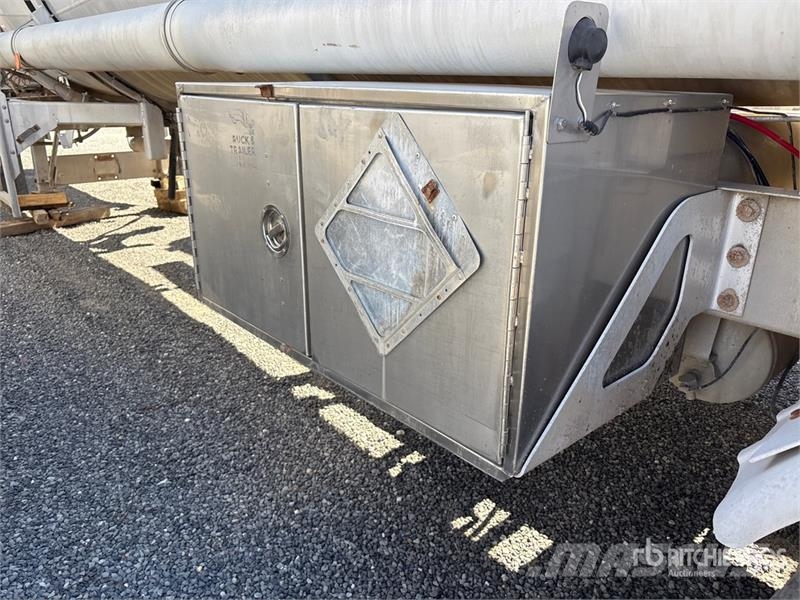Polar Tank 8400 gal T/A Tanker Trailer 탱커 트레일러