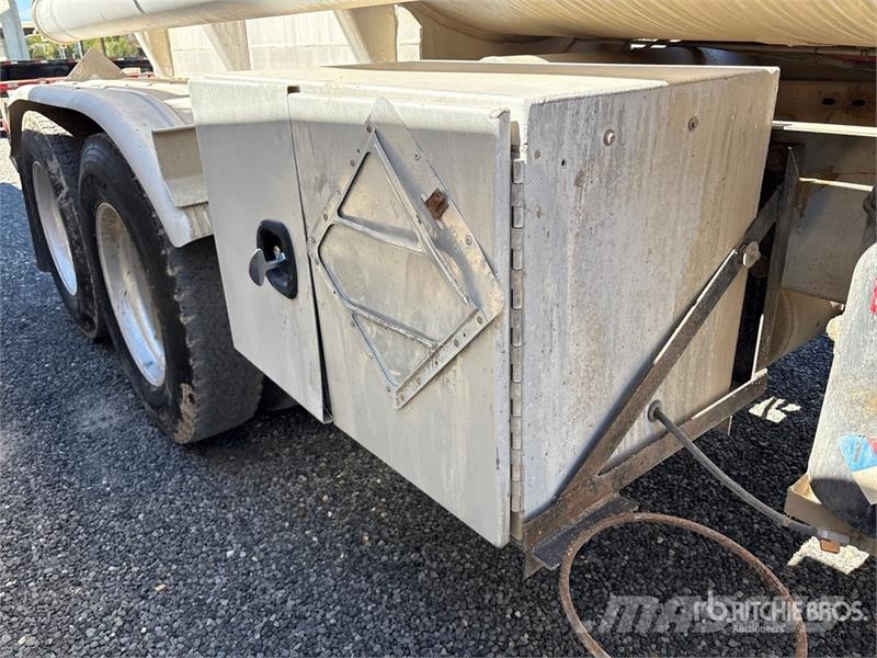 Polar Tank 8400 gal T/A Tanker Trailer 탱커 트레일러