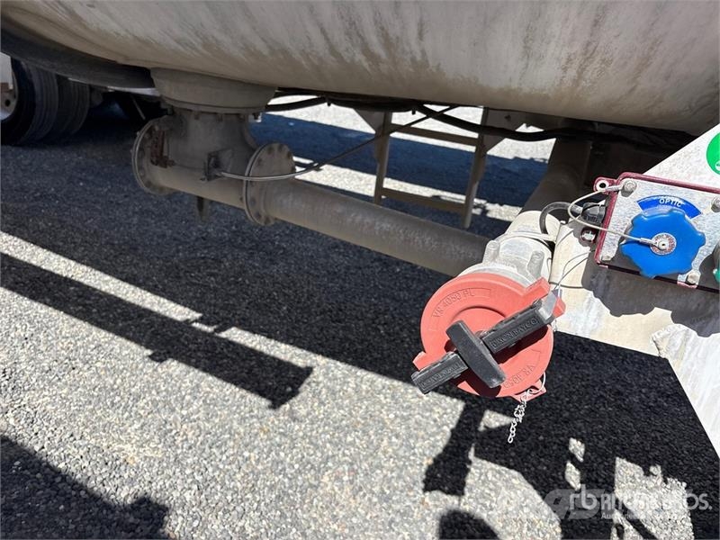 Polar Tank 8400 gal T/A Tanker Trailer Prikolice cisterne