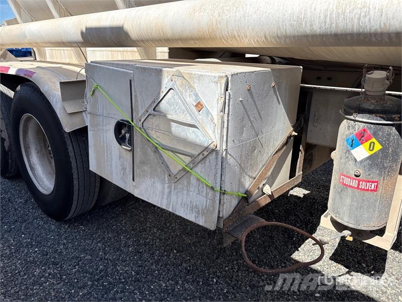 Polar Tank 8400 gal T/A Tanker Trailer Prikolice cisterne