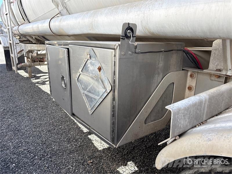Polar Tank 8400 gal T/A Tanker Trailer Prikolice cisterne