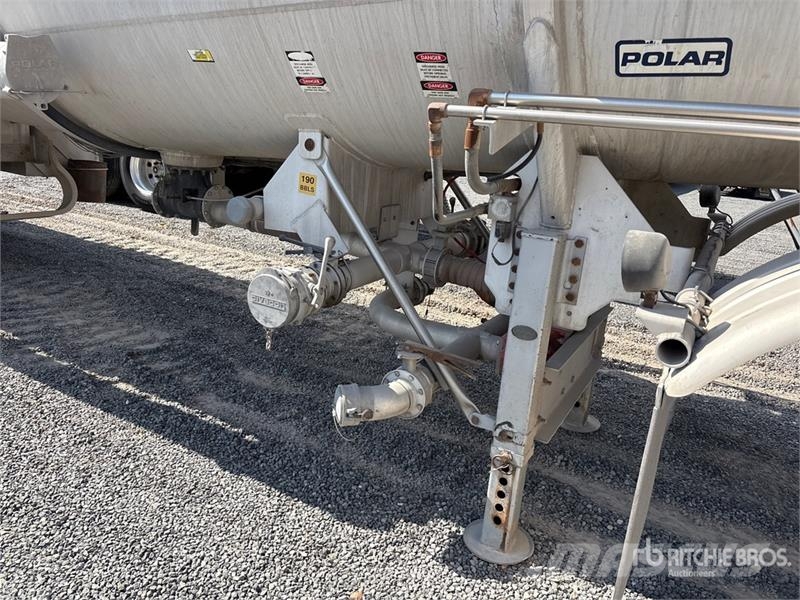 Polar Tank MC407 8400 gal T/A Tanker Trailer Autocisternas