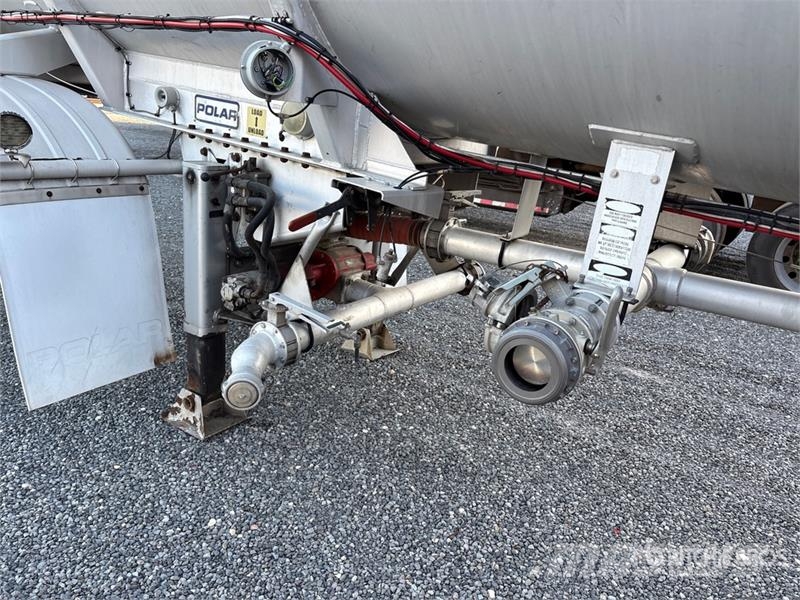 Polar Tank MC407 8400 gal T/A Tanker Trailer 탱커 트레일러