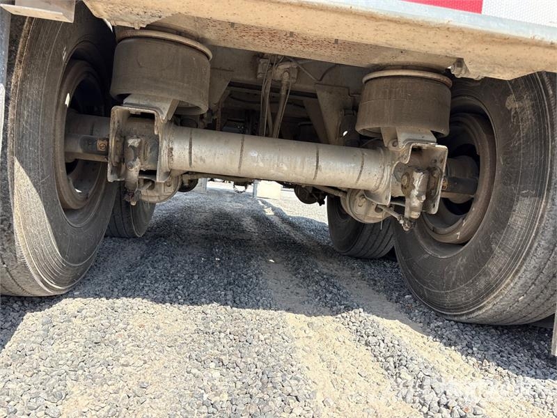Polar Tank MC407 8400 gal T/A Tanker Trailer Autocisternas