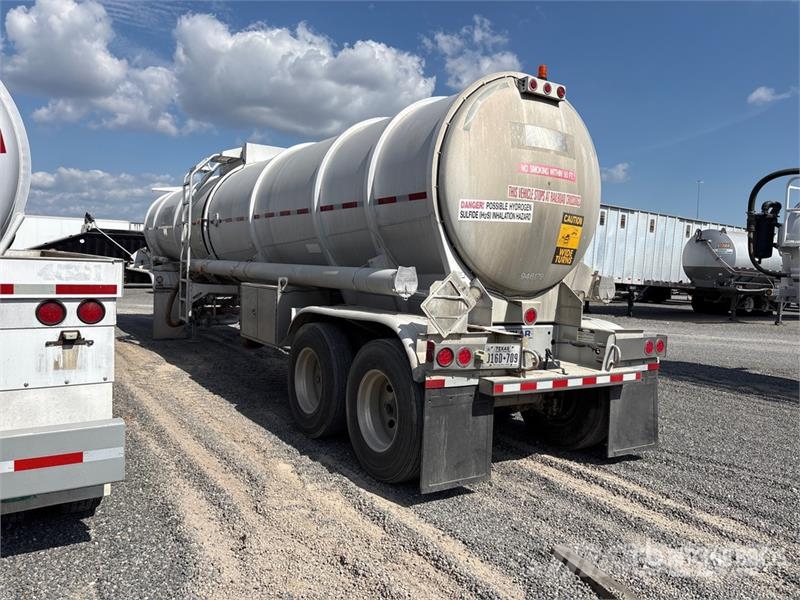 Polar Tank MC407 8400 gal T/A Tanker Trailer Autocisternas