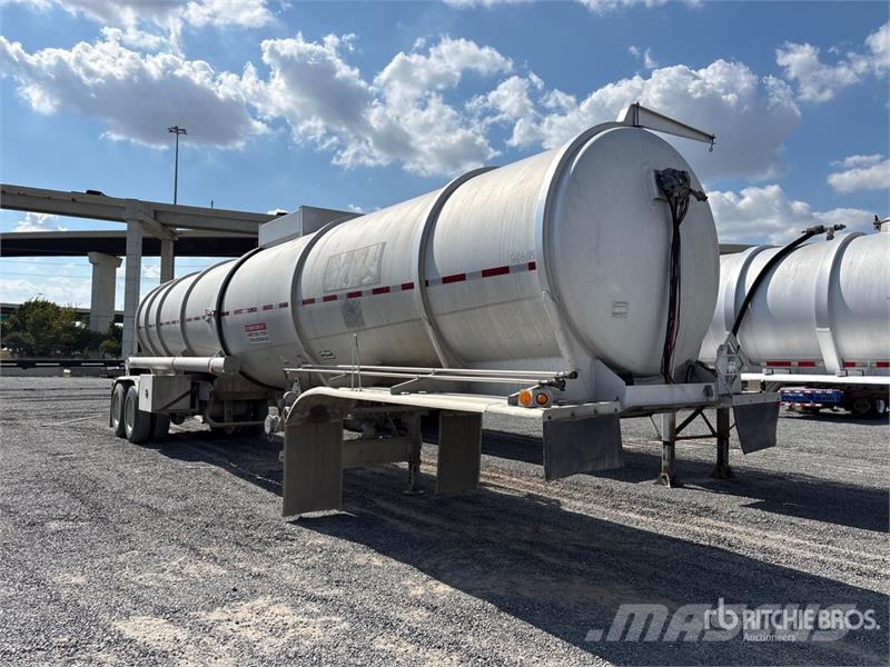 Polar Tank MC407 8400 gal T/A Tanker Trailer Autocisternas