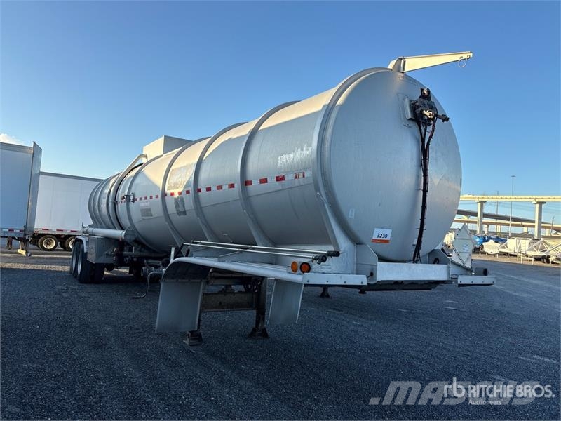 Polar Tank MC407 8400 gal T/A Tanker Trailer 탱커 트레일러