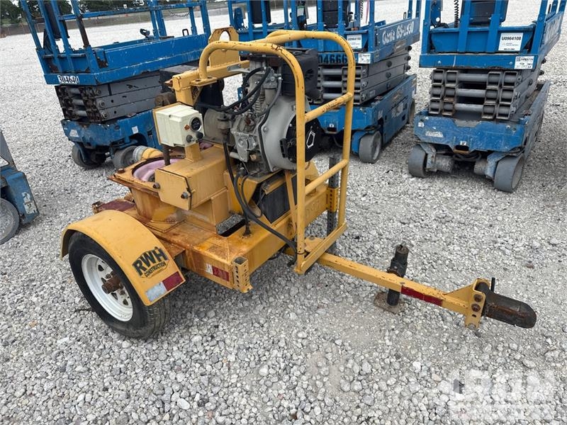  Porter Trailer-Mounted Water Pump Ūdens sūkņi