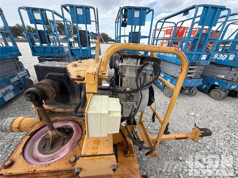  Porter Trailer-Mounted Water Pump Ūdens sūkņi