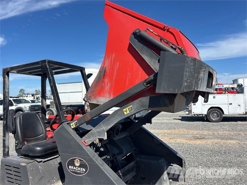 Power Boss Boss SW9XKDSL Ride-On Floor Sweeper Sonstige Erntemaschinen