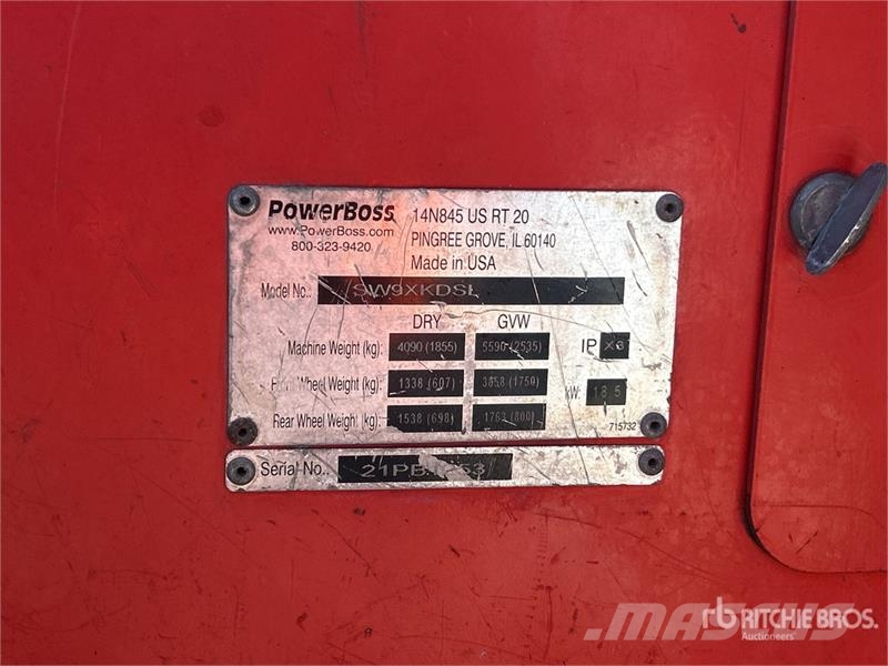 Power Boss Boss SW9XKDSL Ride-On Floor Sweeper Sonstige Erntemaschinen