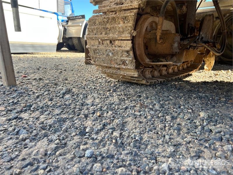 Power Curber 5700-B Curb and Gutter Machine Betona maisītājs