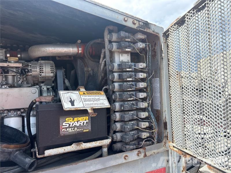 Power Curbers Curbers 57502 Curb and Gutter Machine Betoonivalmistamistarvikud