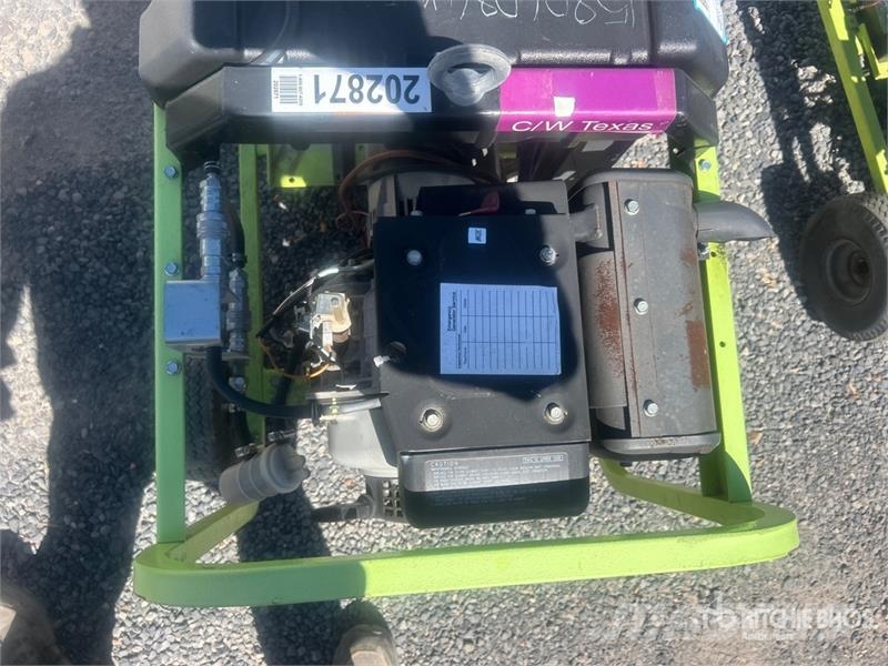 Pramac S5500 5.5 kW Portable Generator Set مولدات أخرى