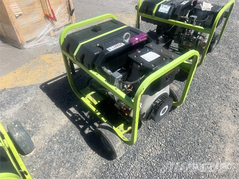 Pramac S5500 5.5 kW Portable Generator Set مولدات أخرى