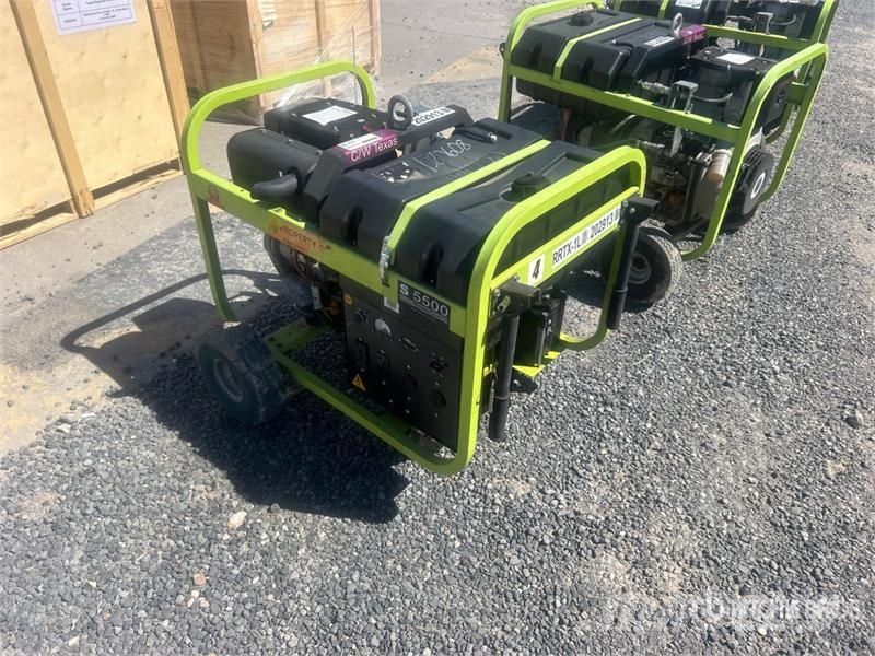 Pramac S5500YMEDI 5.5 kW Portable Generator Set مولدات أخرى