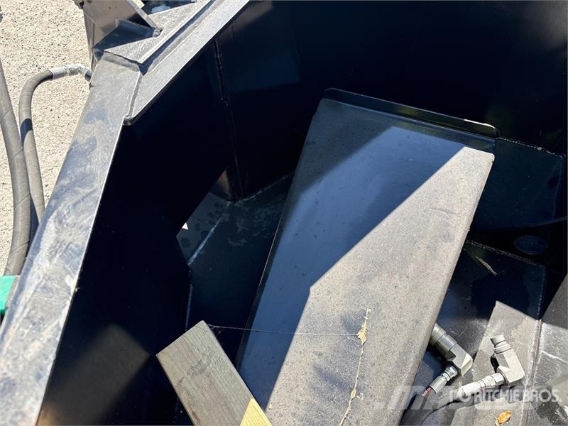  Prime 48 in Skid Steer Concrete Placement Bucket مكونات أخرى