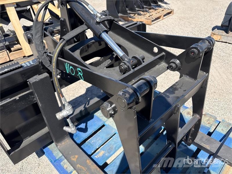  Prime PG 48 in Skid steer 48" forks and grapple Sk معدات البناء - غير ذلك
