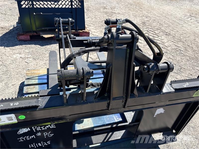  Prime PG 48 in Skid steer 48" forks and grapple Sk معدات البناء - غير ذلك