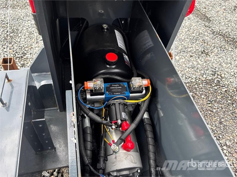 PROMECH FW80 Electric Fifth Wheel Wrecker Attachme Транспорт - Інші