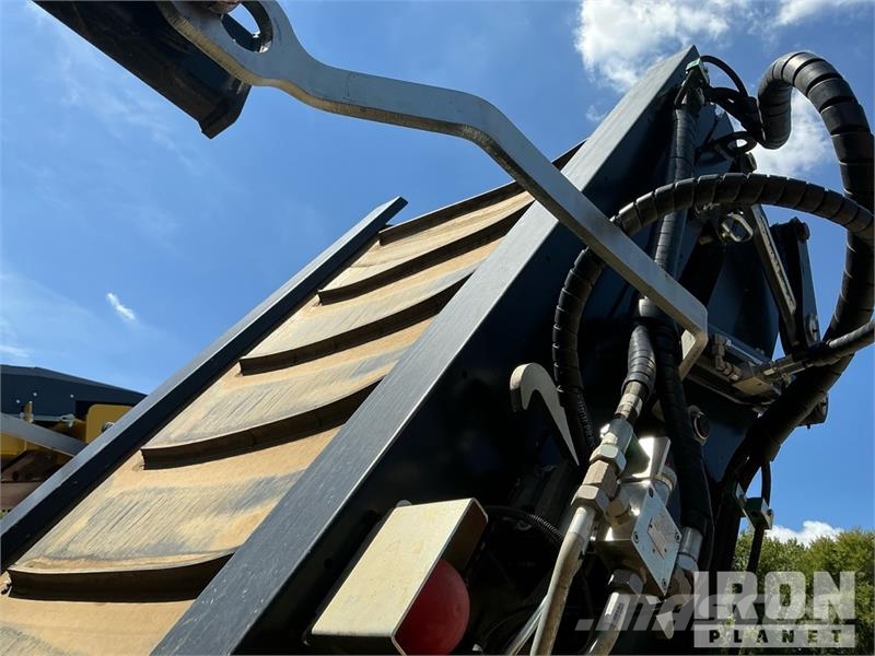 Pronar 20.55GH Tracked Trommel Screen Trummlid