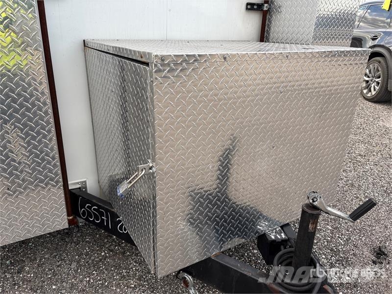 Quality Cargo 20 ft T/A Food Concession Trailer 기타 트레일러