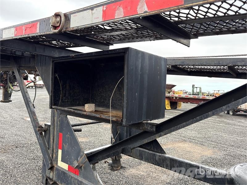  Quality FB T/A 3 Car Open Gooseneck Car Carrier Tr 車両運搬用トレーラー