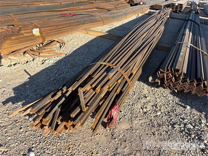  Quantity of (1) 1/2 in x 20 ft A-36 2.0T Square Ba المصاعد والرافعات المادية