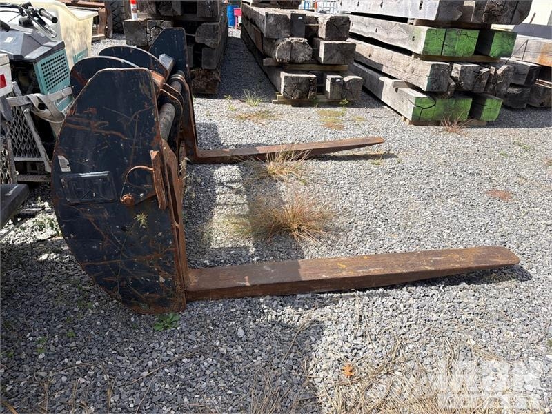 Quantity of (1) 72 in 6 ft Fork Attachment - Fits Vilice