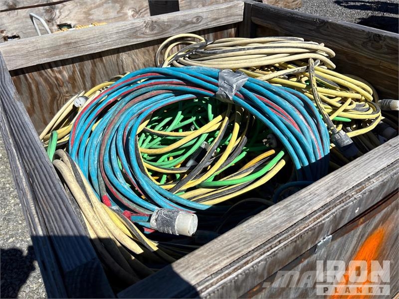 Quantity of (1) Crates of Electrical Extension Cor Andre komponenter