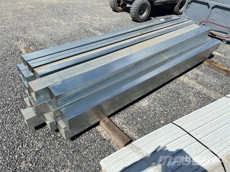 Quantity of (1) Pallet of Gutter Drains 建設機械 - その他