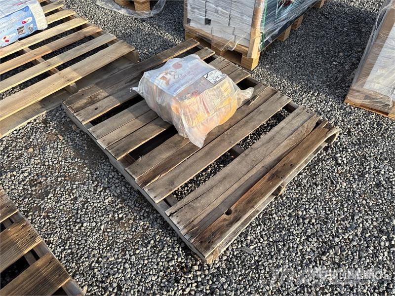 Quantity of (10) 2.4 in x 33 ft Yellow Pack Heavy Andre komponenter