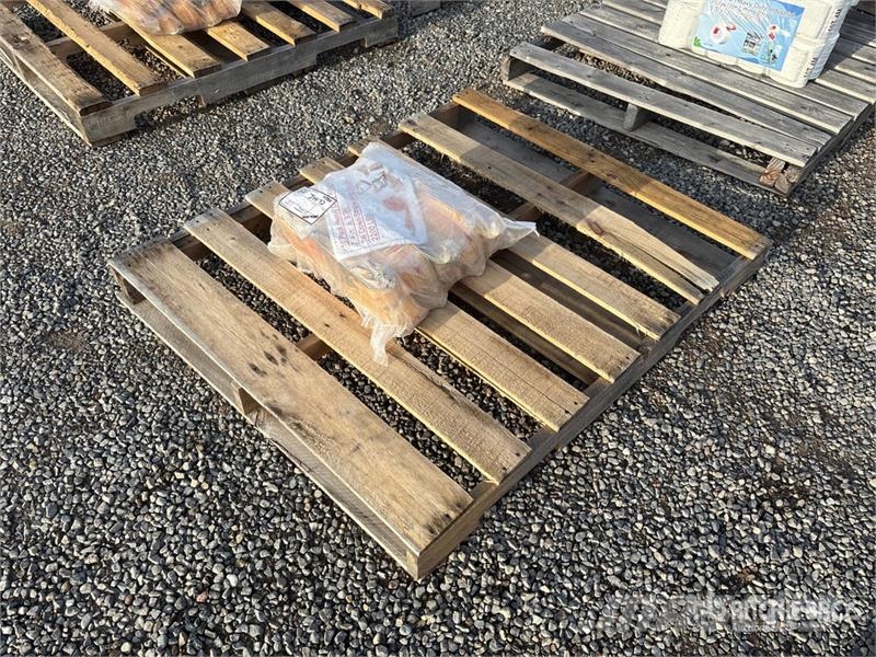 Quantity of (10) 2.4 in x 33 ft Yellow Pack Heavy Other components