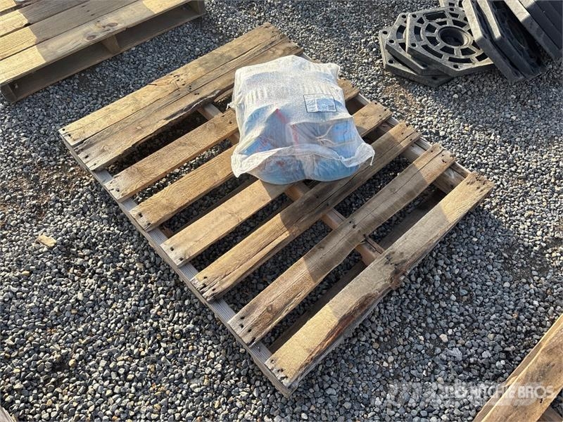 Quantity of (10) 2.4 in x 33 ft Blue Pack Heavy Du Other components