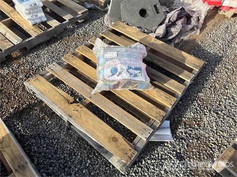 Quantity of (10) 2.4 in x 33 ft Blue Pack Heavy Du Other components