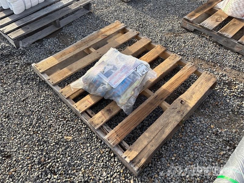 Quantity of (10) 2.4 in x 33 ft Yellow Pack Heavy Other components