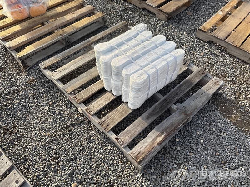 Quantity of (10) 5.5 in x 13 ft Heavy Duty Industr Other components