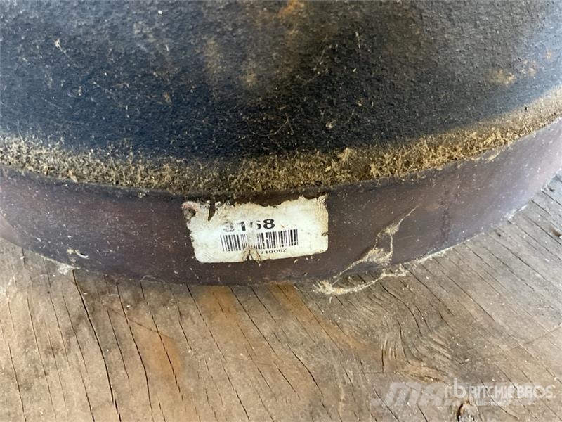 Quantity of (10) Brake Drums Otros componentes