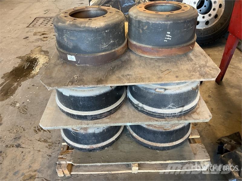 Quantity of (10) Brake Drums Otros componentes
