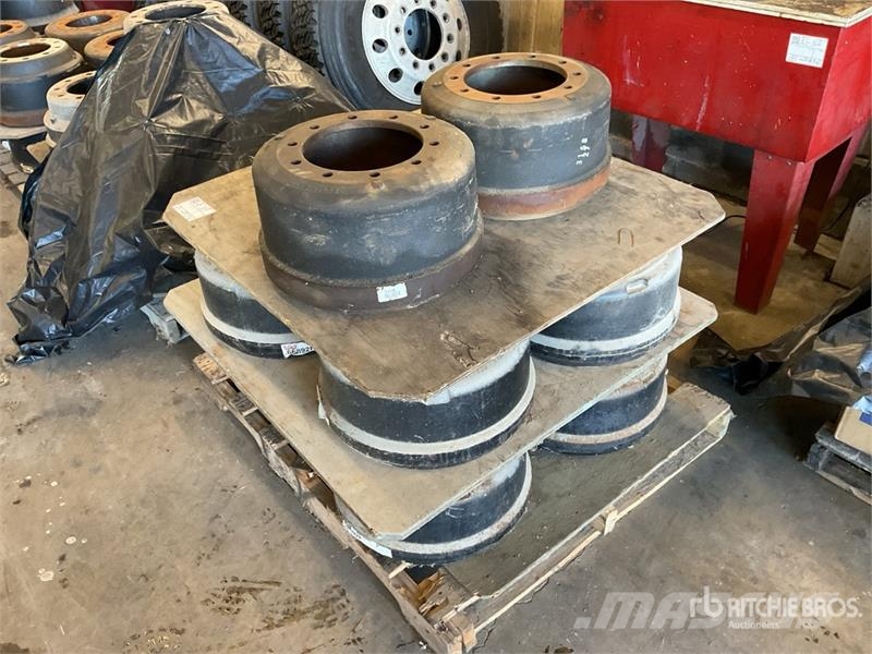Quantity of (10) Brake Drums Otros componentes