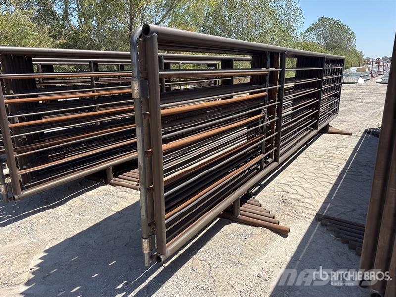  Quantity of (10) Lone Star 24 ft x 5 ft Livestock  ماكينات وملحقات مواش أخرى