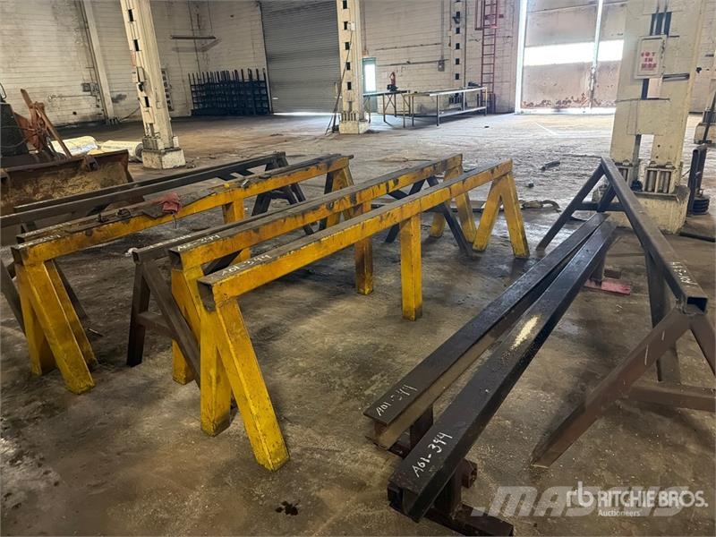  Quantity of (10) Metal Stands Other components