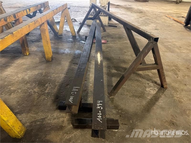  Quantity of (10) Metal Stands Other components