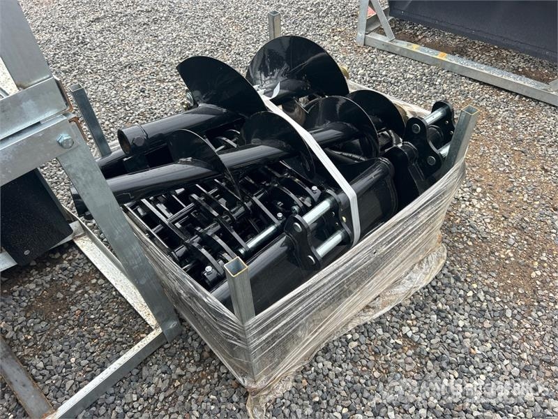  Quantity of (10)  Mini Excavator Attachments (Unus Other components