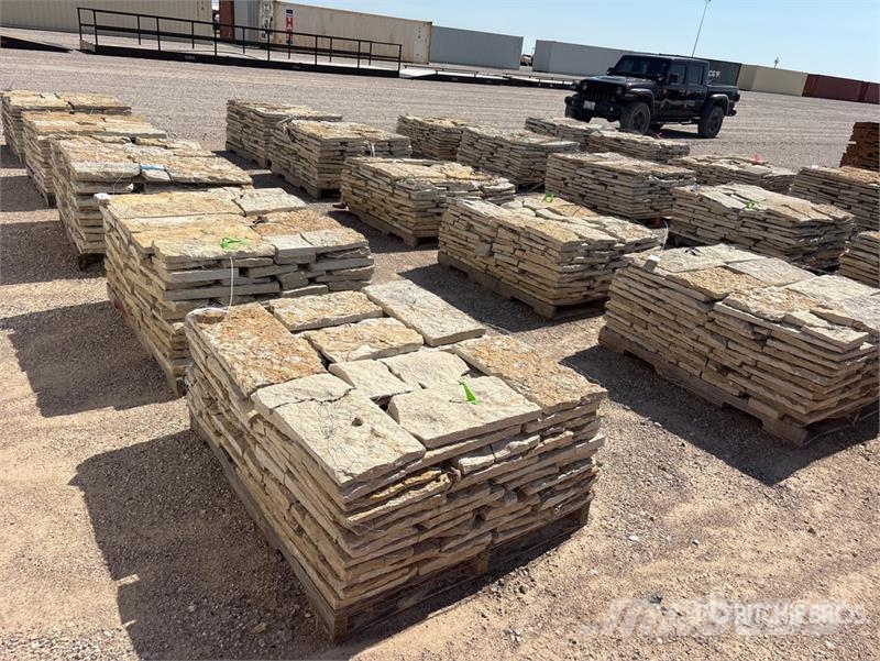  Quantity of (10) Pallets of Lueders Texas Buff Rou 其他農業機械