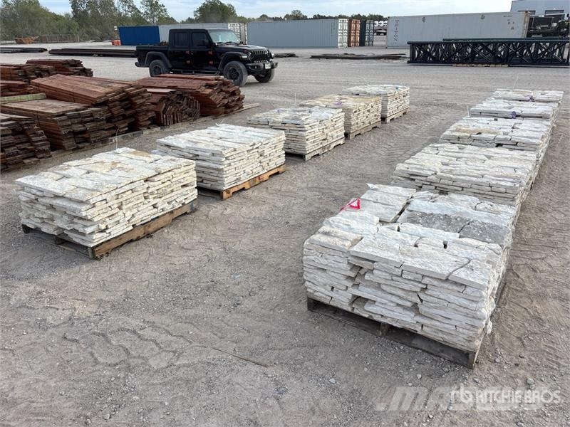  Quantity of (10) Pallets of Austin Texas White Nic Egyéb mezőgazdasági gépek