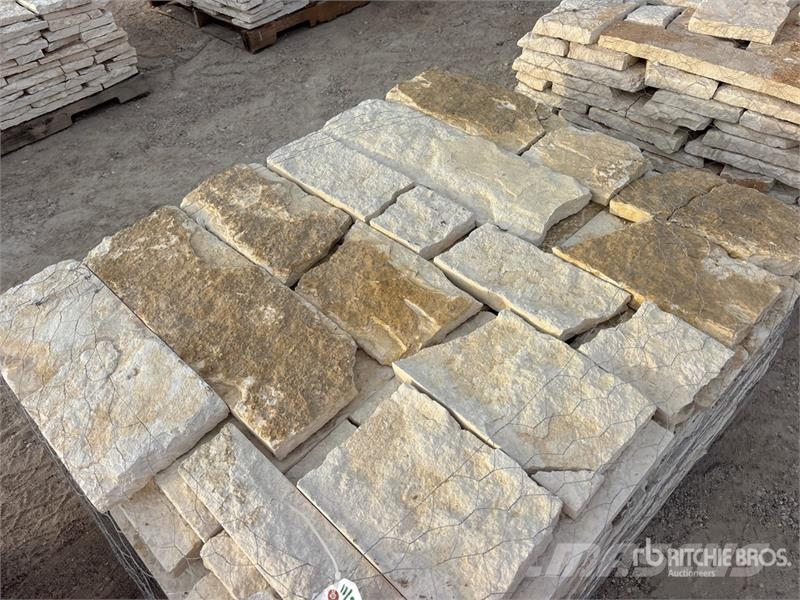 Quantity of (10) Pallets of Austin Texas White Nic Egyéb mezőgazdasági gépek