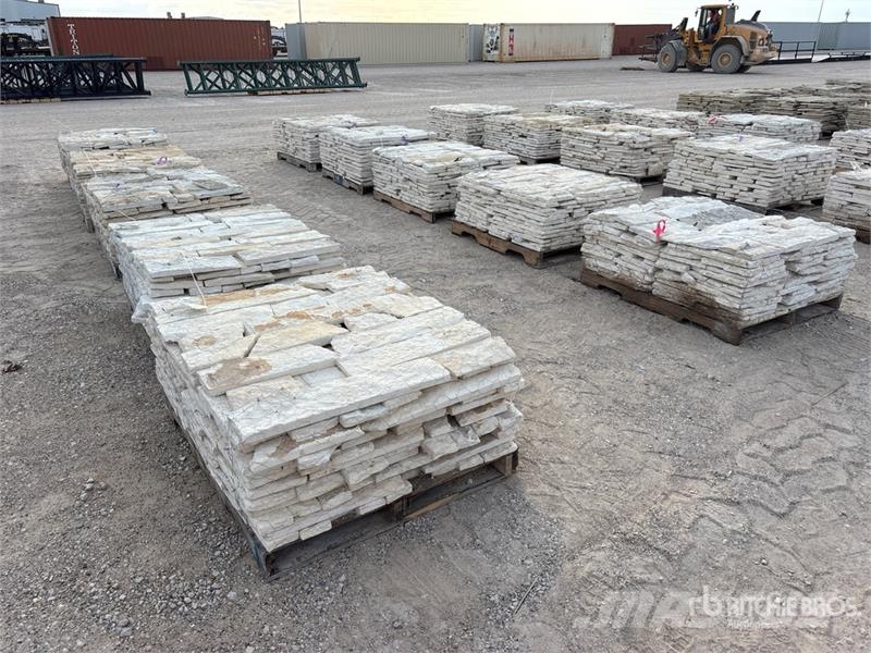  Quantity of (10) Pallets of Austin Texas White Nic Egyéb mezőgazdasági gépek