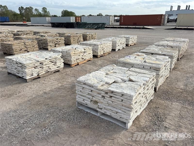  Quantity of (10) Pallets of Austin Texas White Nic Egyéb mezőgazdasági gépek