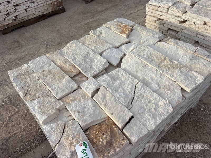  Quantity of (10) Pallets of Austin Texas White Nic Egyéb mezőgazdasági gépek